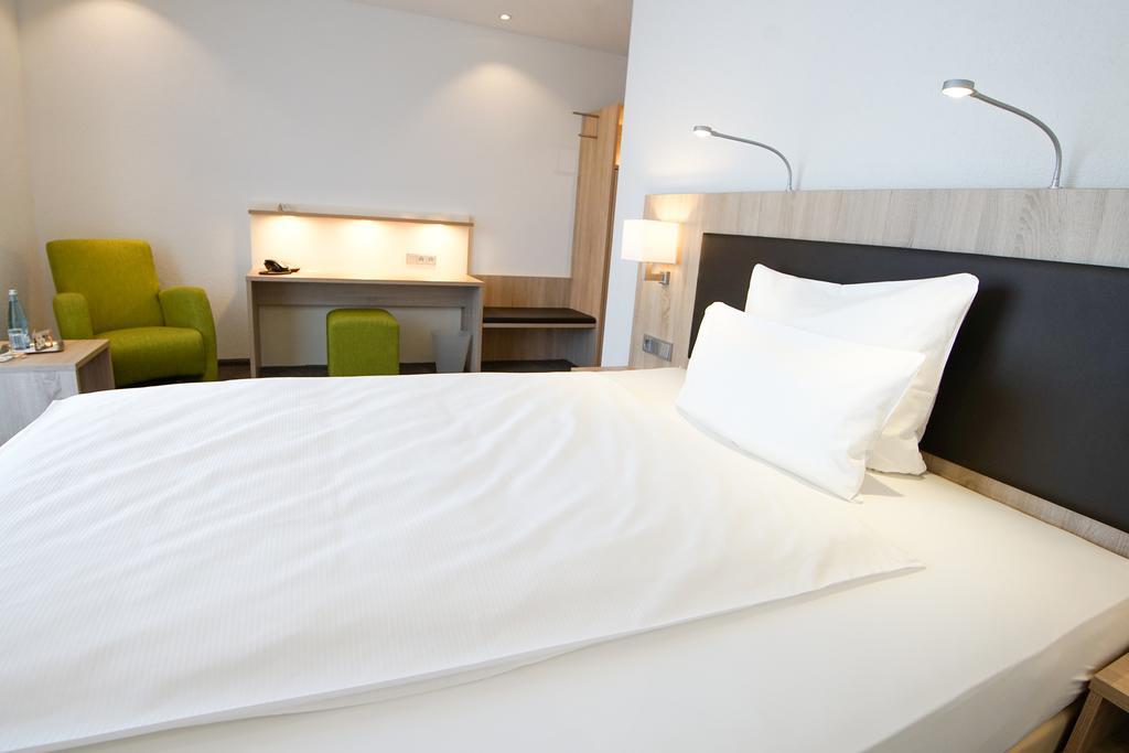 Hotel Go2Bed Weil Am Rhein - Basel Экстерьер фото